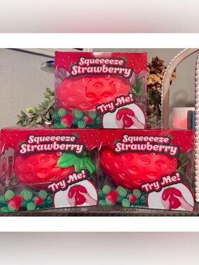 Sunny Days Sqeeeeze Squishy Strawberry - New in Box